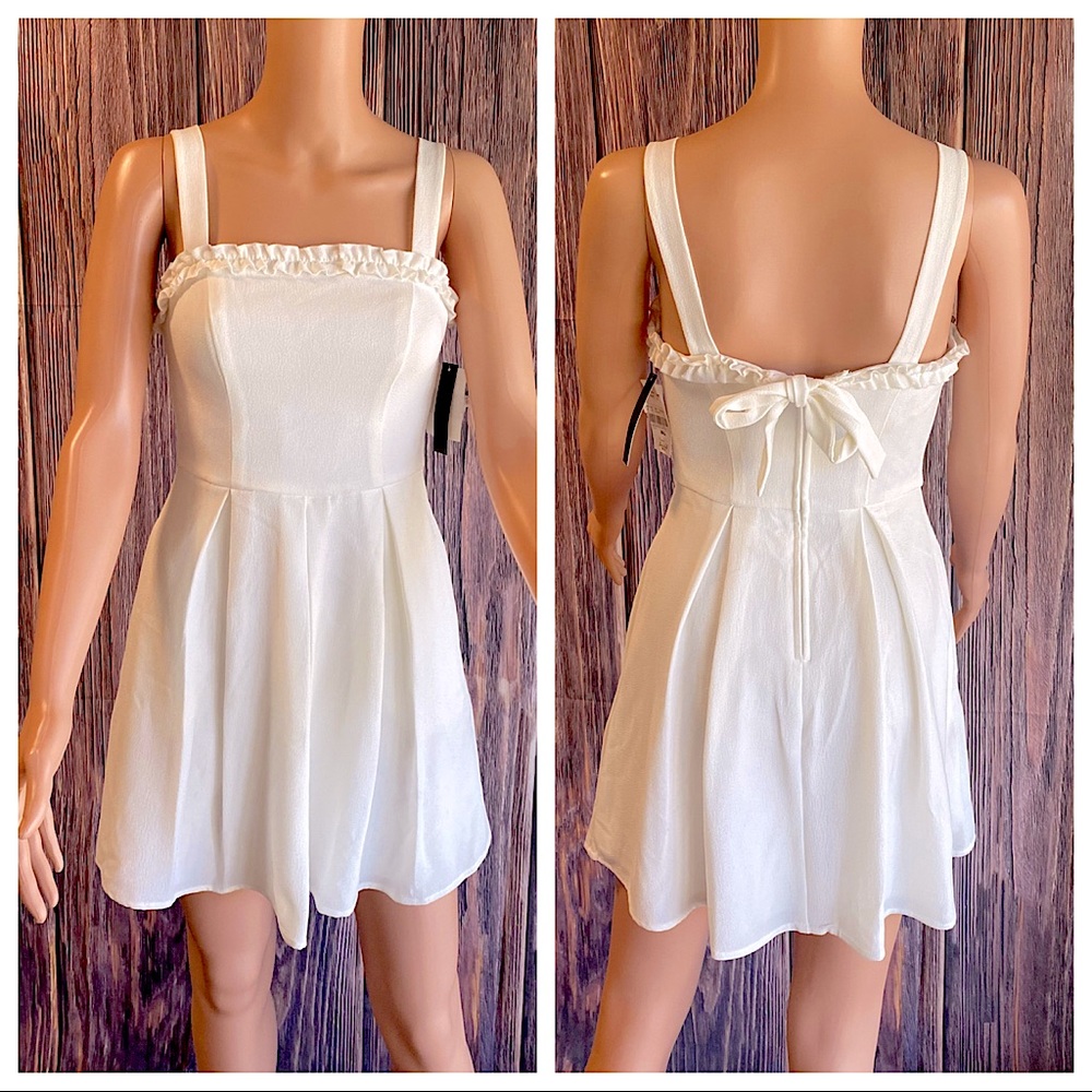 Xtraordinary size small NWT beautiful summer bow on back sun dress